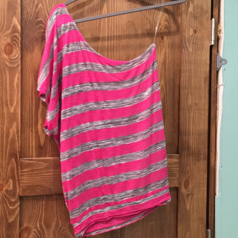 One shoulder top - Picture 1 of 3